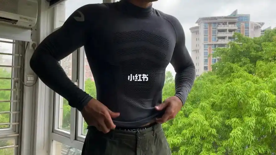 马甲线  #腹肌  没有男女之分[悠闲]