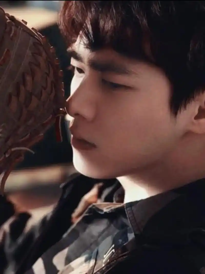 元宵节快乐,记得吃汤圆 我超级喜欢你@李易峰#你是我的永恒星 - 抖音