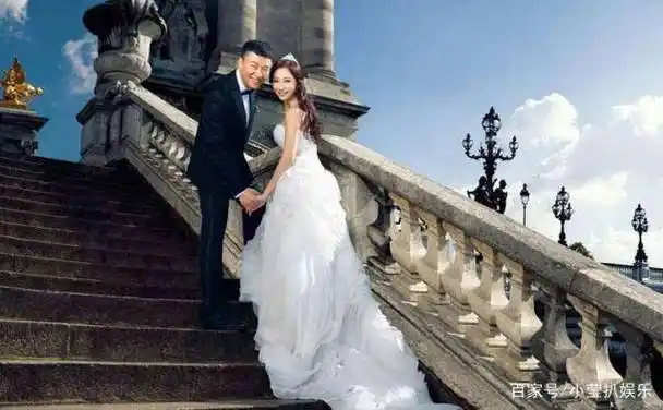 49岁的孙红雷,隐瞒了这么多年的妹妹,居然是这么熟悉的她!