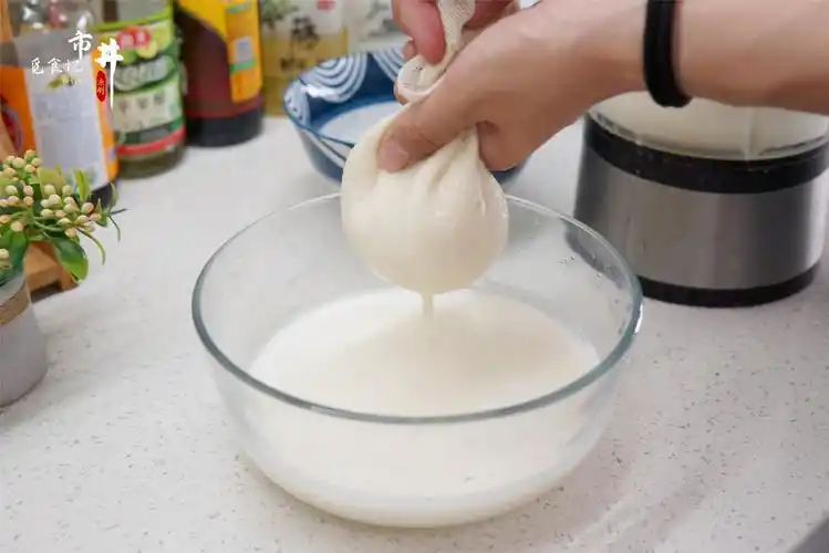 原创秋天喝牛奶豆浆不如喝美龄粥营养滋润闺蜜都说气色好