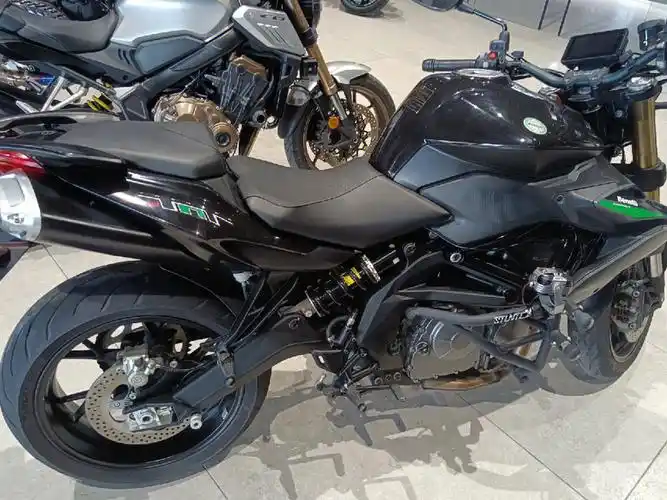 好评如潮国产四缸推荐二手高配龙6一台