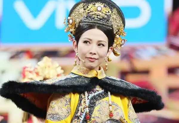 王牌对王牌一枝梅到底是谁 刘晓庆王源成重点怀疑对象