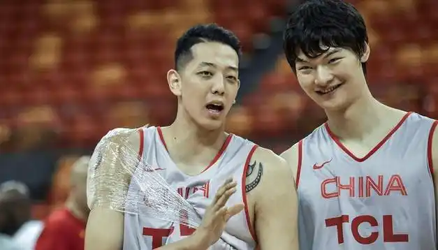 易建联做出重大决定身后无人继承衣钵沈梓捷或将夏季加盟