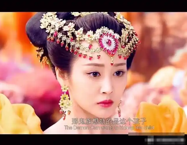 李纯的素锦容色绝丽美得让人都不忍心去黑她了