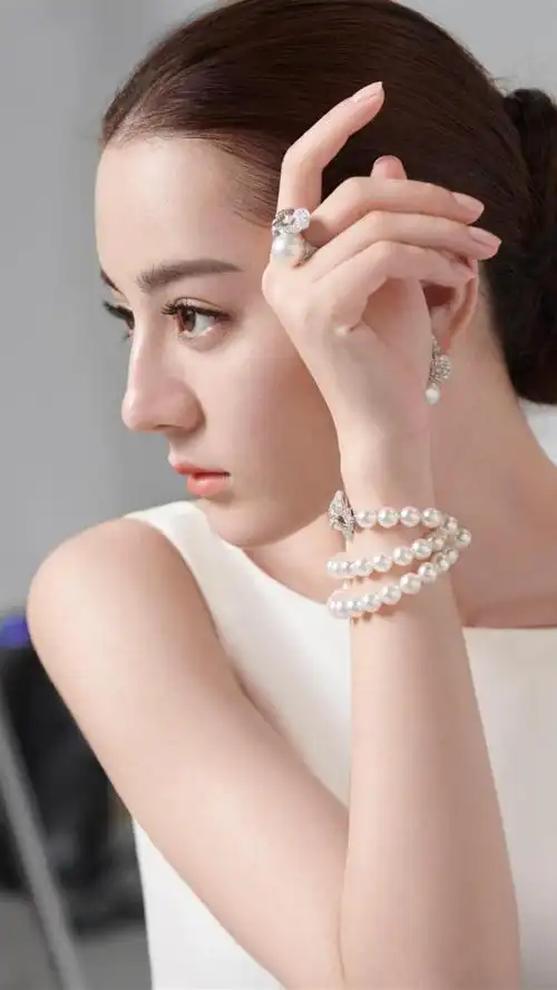 清纯时尚迪丽热巴唯美优雅写真,锁屏图片,高清手机壁纸,明星-回车桌面