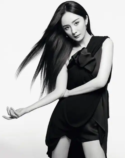 杨幂又一个全球代言