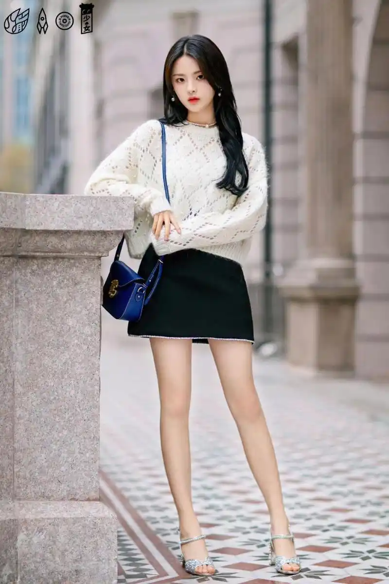 杨超越  美腿玉足美照  #杨超越