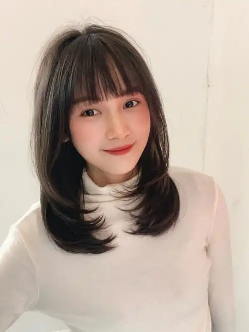 减龄瘦脸发型脸大女生别错过