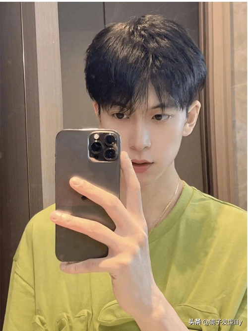 13款男生发型很火很流行效果就是不一样