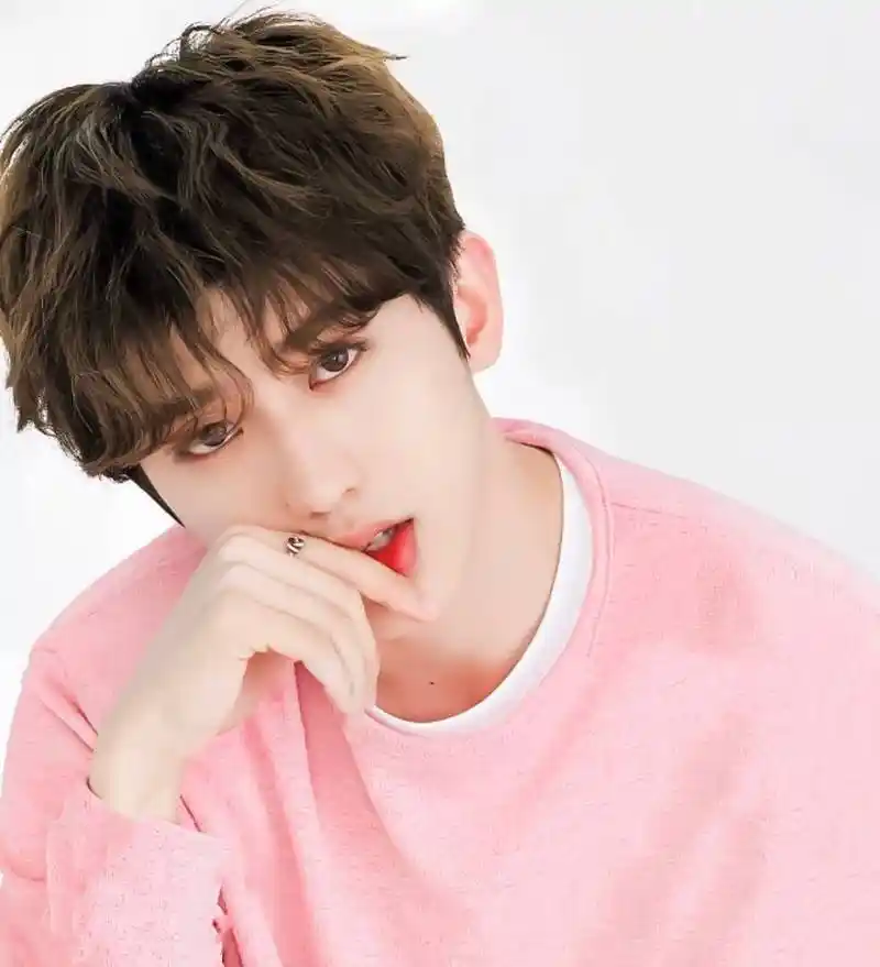 音乐才子蔡徐坤妆容的奥秘