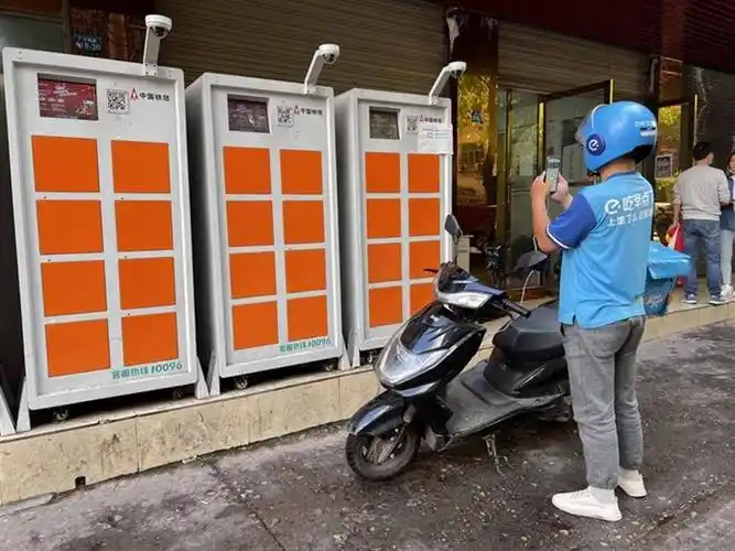 3分钟完成电池交换 襄阳市"共享电柜"探索电动自行车安全充电新路径