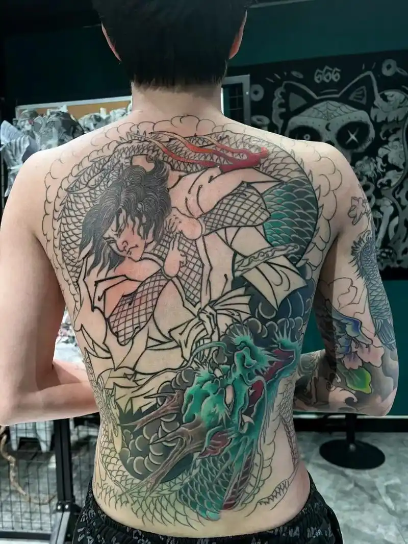 日式老传统 #好店推荐 #作品分享 #日式满背 #云龙九郎 - 抖音