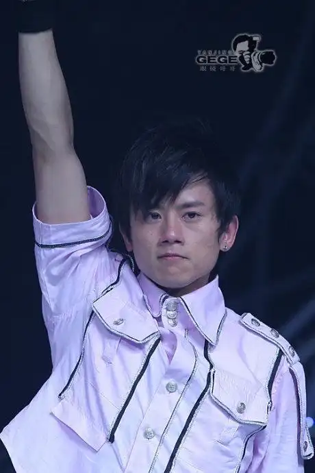 2007快男今何在有人转行有人入狱只有张杰混的风生水起