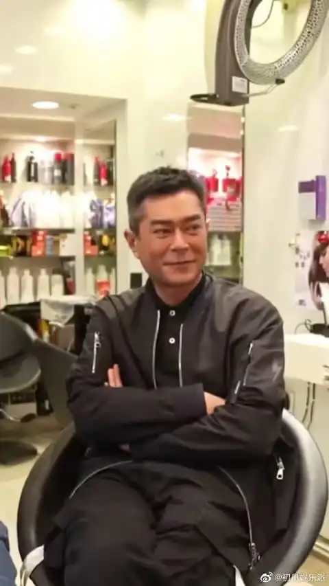 古天乐,他贵为影视巨星,却并没有多少存款,大部分收入都用于建