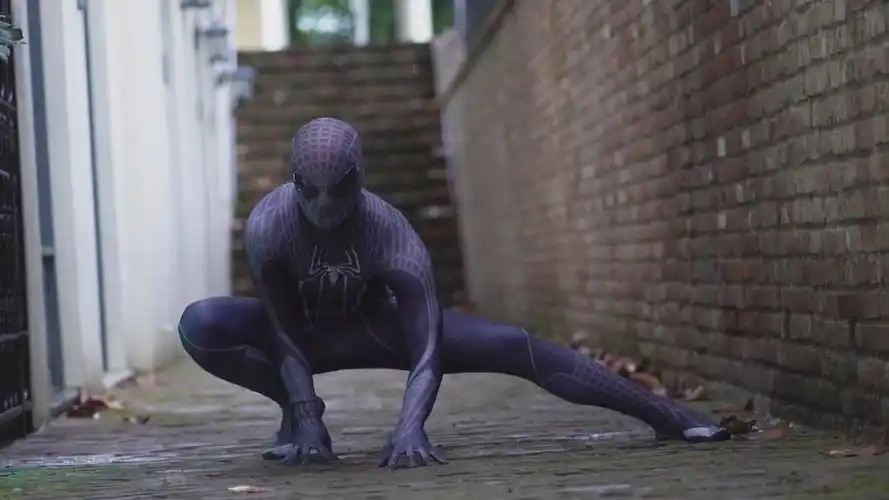 超凡蜘蛛侠黑色战衣