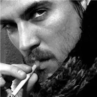 大叔型成熟头像男人味 黑白成熟有男人味的头像图片_男生头像_美头网