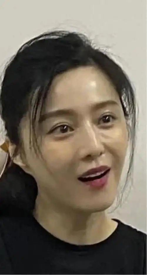 范冰冰大量生图曝光,宛如人间尤物,网友:去掉滤镜看看