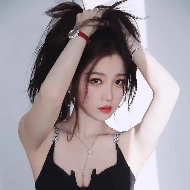 虞书欣的这张图片,也太好看了吧