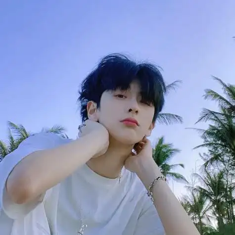 帅气霸气冷酷真人男生头像