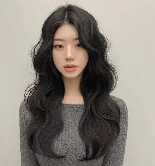 来看看这4种最时尚的女士发型吧,2023年最流行|短发|中分|脸型|大波浪