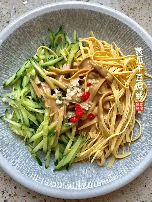 麻酱黄瓜干豆腐丝简单凉拌菜绝绝子