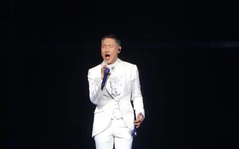 「张学友60 」巡回演唱会-广州站中秋场(长焦 视角正 无遮挡)