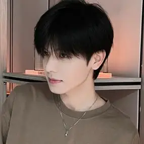 假发男短直发韩式帅气时尚碎盖头日常拍照蓬松短发自然仿真全头套