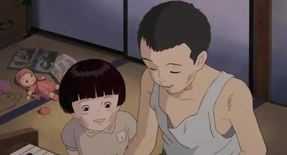 看到战争的赤裸裸,可以说,这部《萤火虫之墓》真实的还原了战争的可憎