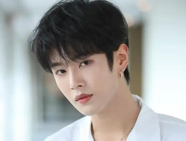 夏瀚宇举办个人巡演,unine成员齐送祝福,唯独他没有出现