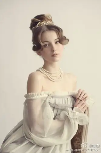 贵族小姐气质发型(想看美美的发型,请关注@热发型)