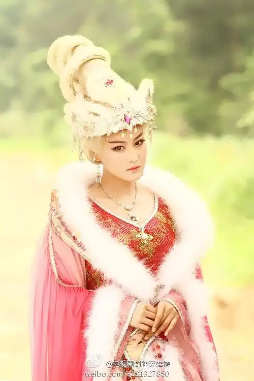 封神英雄榜:胡仙儿