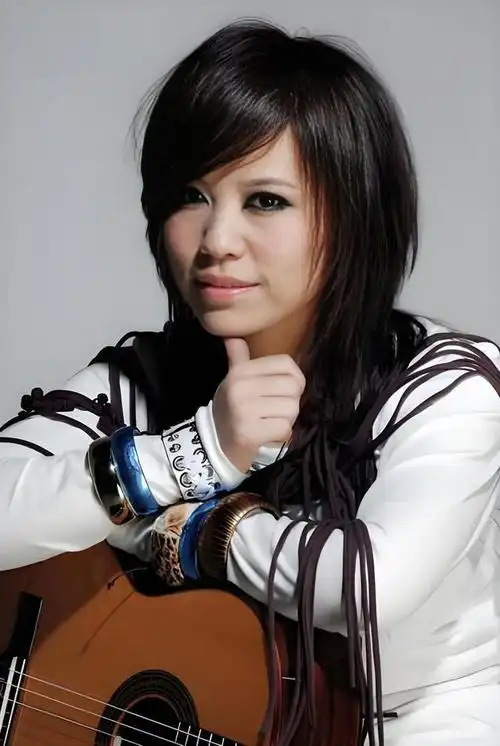 韩真真竟成06超女新晋人气王?原来是来自尚雯婕粉丝的友情支持