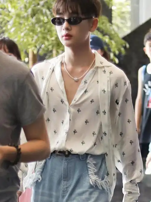 超超超帅气,好喜欢@r1se-周震南开心就好,希望你平