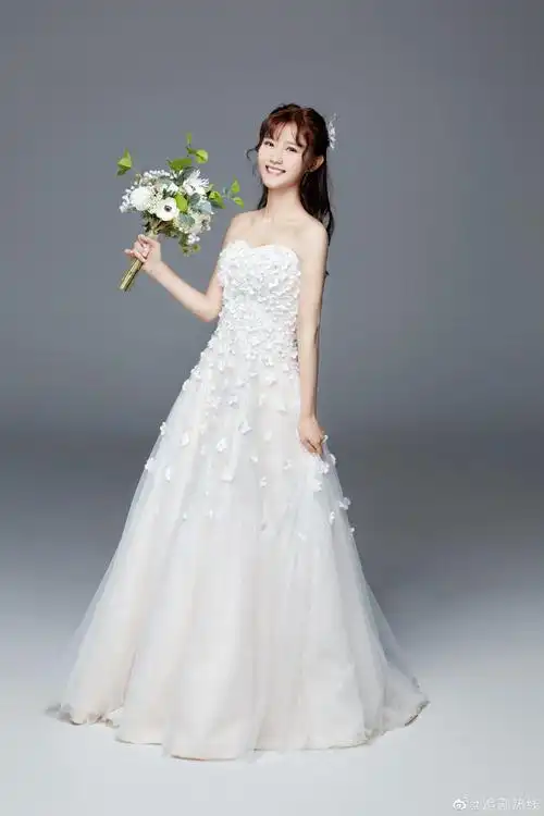 不可思议的晴朗会员收官##陈意涵婚纱照##. 来自追剧热线 - 微博