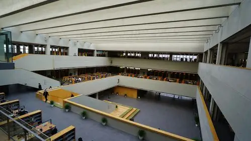 北京工业大学新图书馆印象