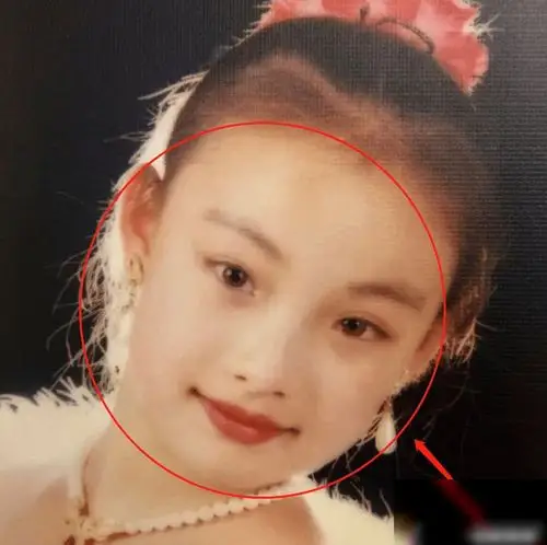 倪妮学生照被指变化大截图放大看清她的五官是否整容一望而知