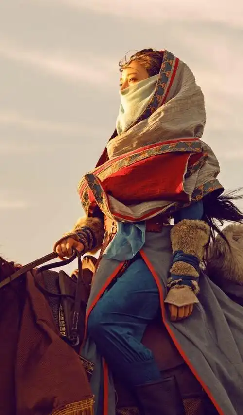 古装剧9位蓝色面纱美人白鹿赵露思谁更媚赵丽颖冷艳热巴遮脸还是顶级