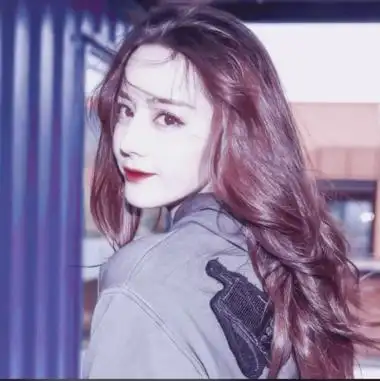 迪丽热巴头像.自调滤镜抱图dd.盗图司马. 二转请注明出自顾萱霏.