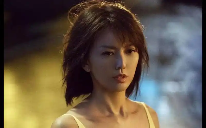 【ai孙燕姿】 红色高跟鞋