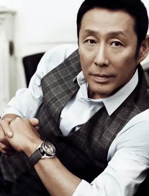 68岁的陈道明,与妻子杜宪恩爱40年无绯闻,这才是德艺双馨_腾讯新闻