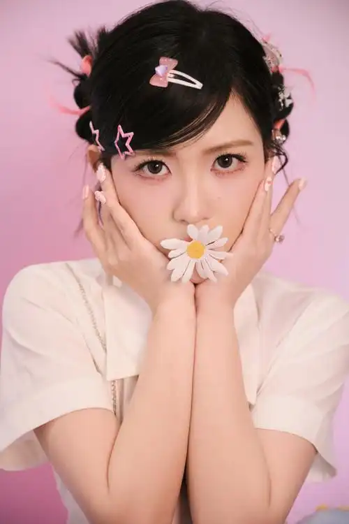 赖美云双舞台又萌又拽##被赖美云小拽龙可爱晕了