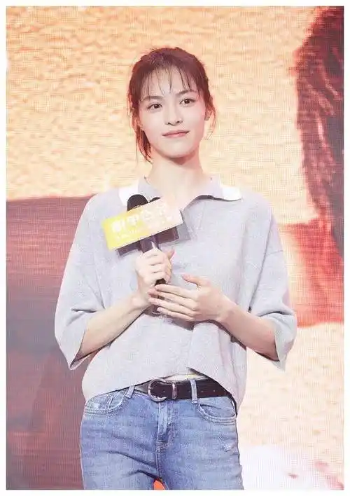 原创李现前任钟楚曦旧照土味明显容颜惹争议变化太大了