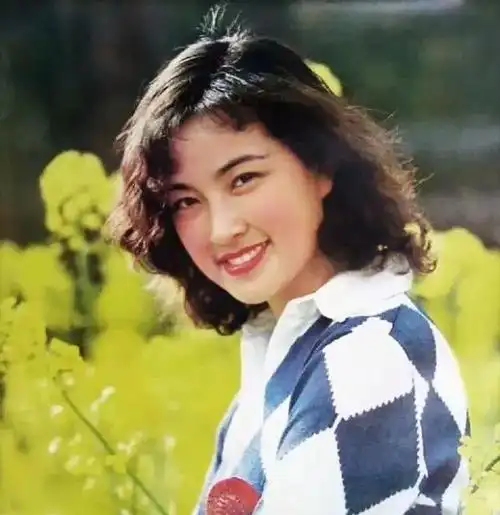 刘晓庆在事业巅峰期,无论是哪一方面,她都表现出色.