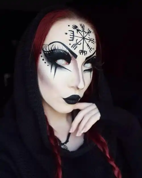 潮流抢先看 | 黑暗系妆容欣赏,带你走进不一样的艺术世界!