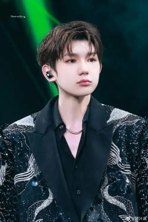 王源超话#王源24岁如是凌云梦#你说嘴巴嘟嘟嘟 嘟～嘟～嘟～嘟