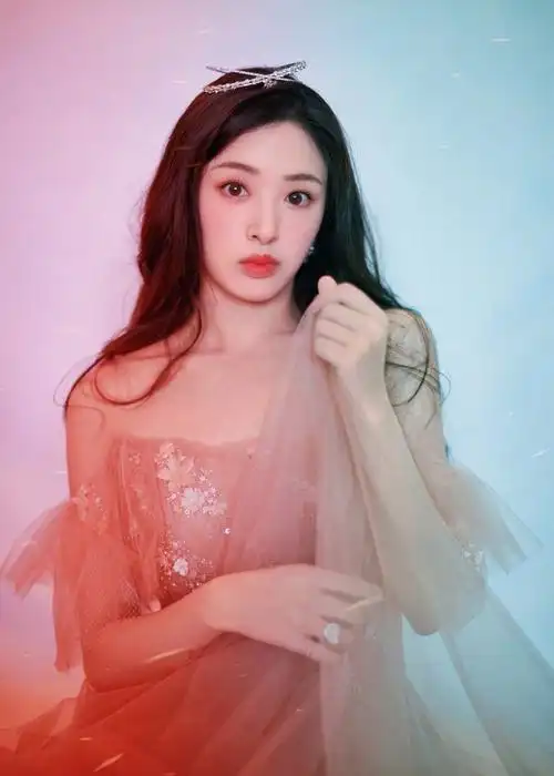 张含韵今日新图