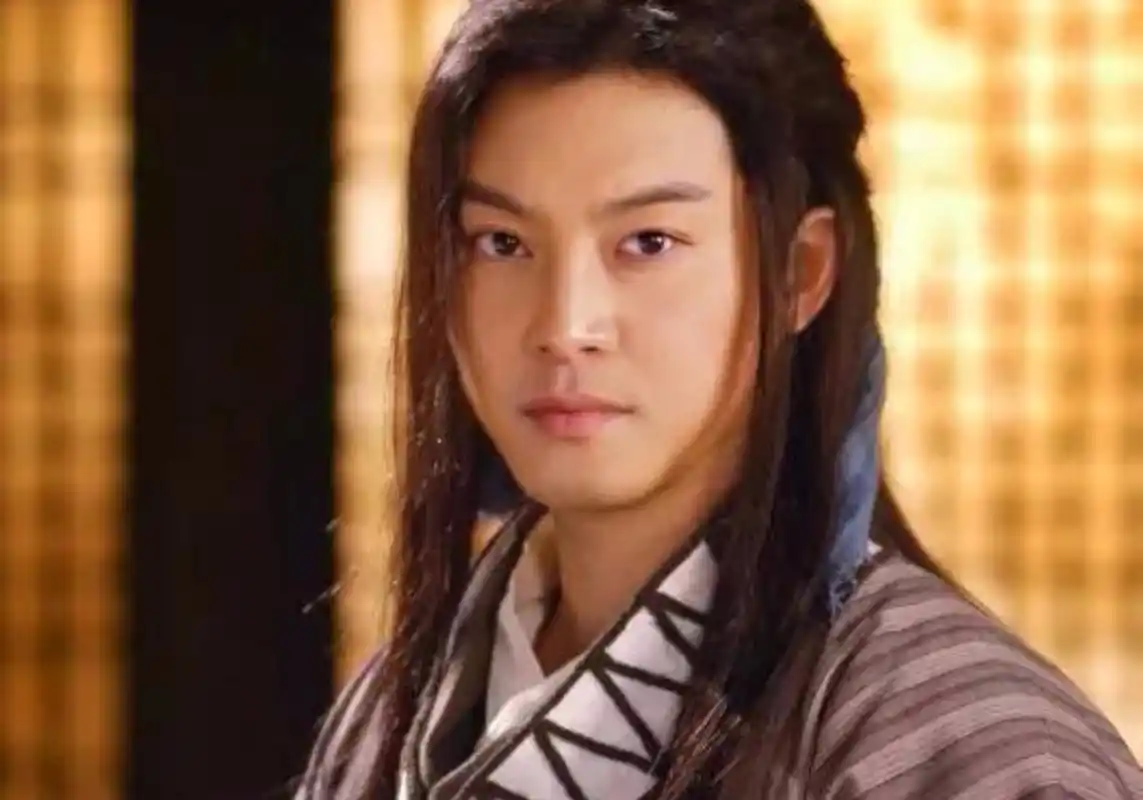 大v曝沙溢胡可婚变,沙溢机智回应实力辟谣