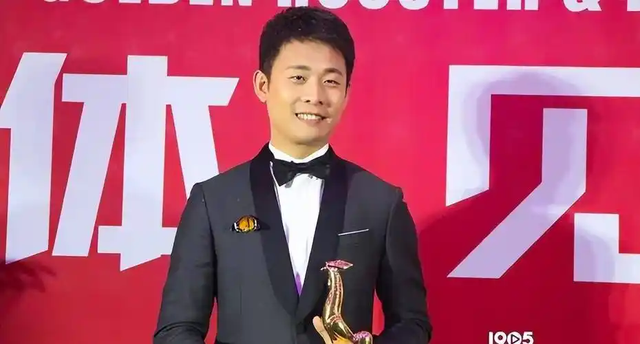 昏迷10年的植物人女友,余生不辜负二婚大6岁的妻子_郭娜_胡歌官_时候