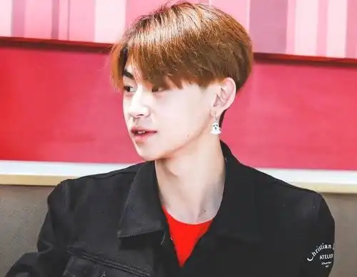 小鬼王琳凯新发型秒变小可爱粉丝直呼不敢认