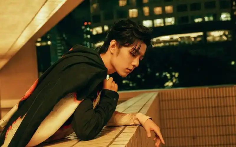 【肖战】2023湾区升明月大湾区电影音乐晚会,肖战演唱经典歌曲《潇洒